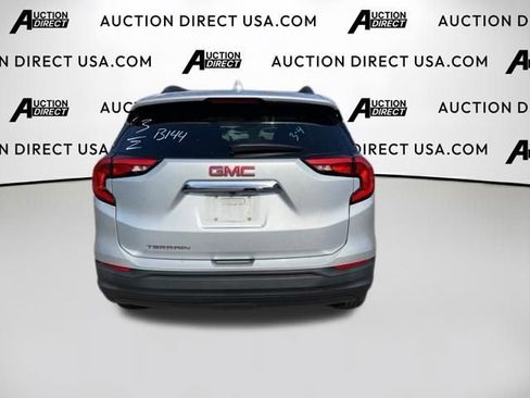 Used 2021 GMC Terrain SLE w/ Driver Convenience Package image 8