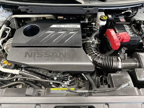 Used 2025 Nissan Rogue SV FWD image 33