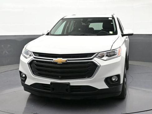 Certified 2020 Chevrolet Traverse LT w/ LT Premium Package AWD/4WD image 8
