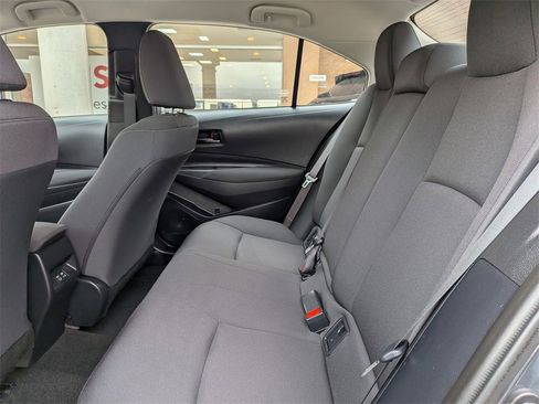 Used 2025 Toyota Corolla LE image 26