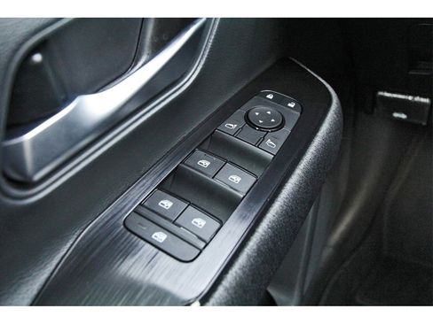 New 2026 Nissan Kicks SV image 15