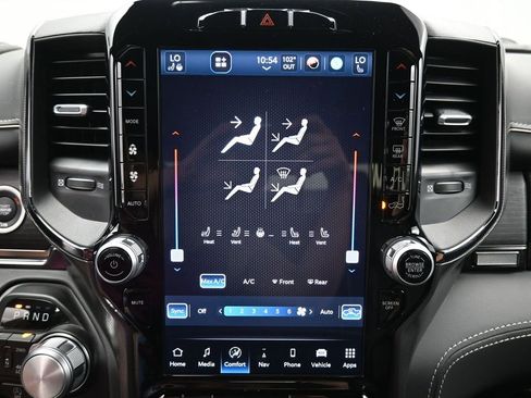 Used 2024 RAM 1500 Limited w/ Trailer Tow Group image 24