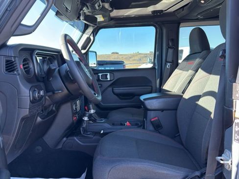 Used 2024 Jeep Wrangler Rubicon w/ Capability Package image 10