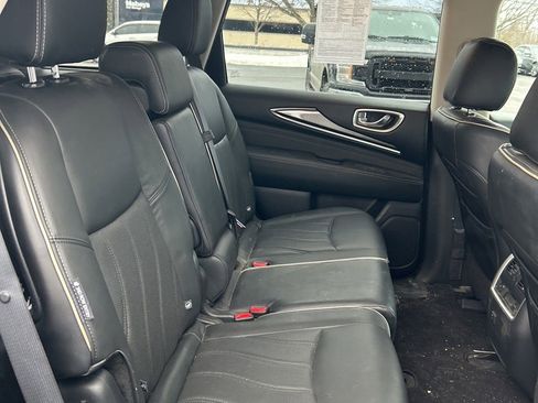 Used 2019 INFINITI QX60 Luxe w/ Essential Package image 5