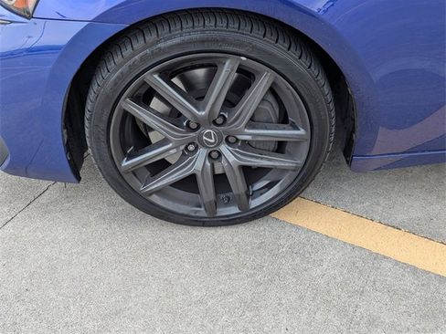 Used 2020 Lexus IS 300 F Sport w/ Blackline Edition image 9