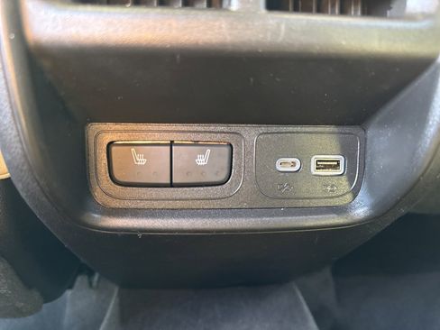 Used 2019 Cadillac XT4 Sport image 40