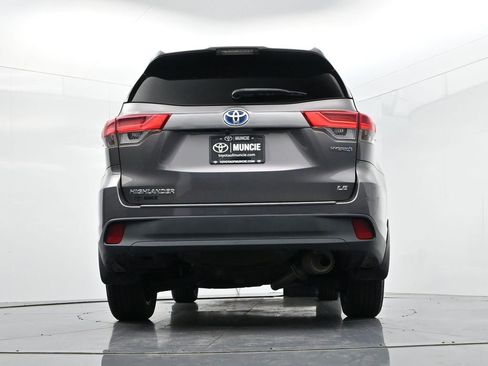 Used 2018 Toyota Highlander LE image 53