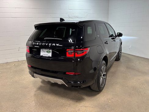 New 2025 Land Rover Discovery Sport S image 7
