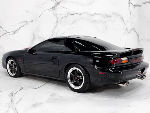 Used 1999 Chevrolet Camaro Z28 w/ SS Performance/Appearance Pkg image 9