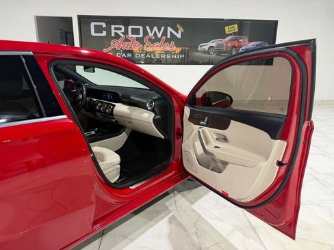 Used 2019 Mercedes-Benz A 220 4MATIC image 18