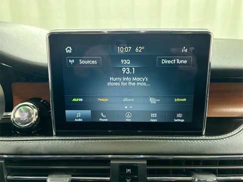 Used 2020 Lincoln Corsair Reserve w/ Equipment Group 202A image 14