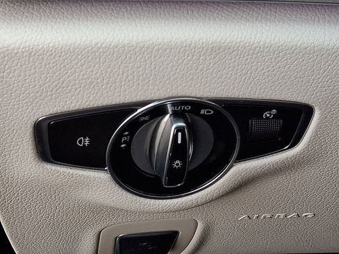 Used 2022 Mercedes-Benz E 350 Sedan image 34