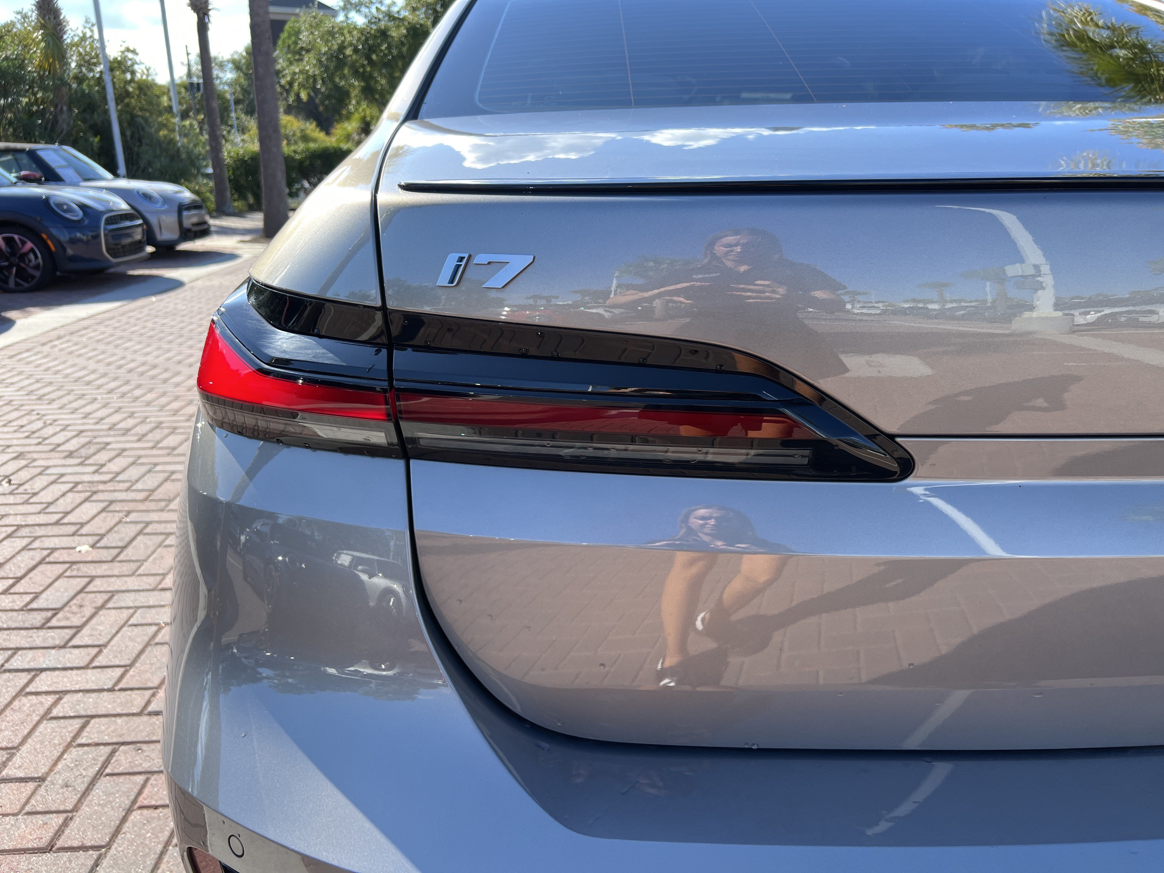 Used 2024 BMW i7 eDrive50 w/ M Sport Package RWD image 40