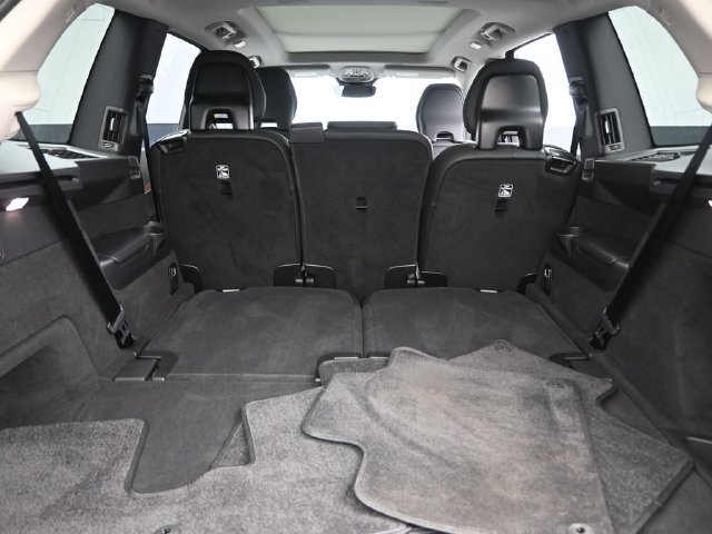 Used 2025 Volvo XC90 B6 Plus AWD/4WD image 31