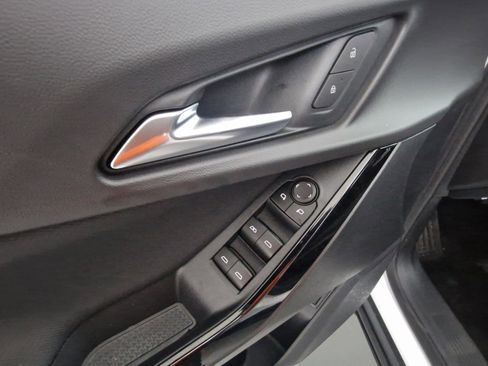 New 2026 Chevrolet Equinox LT w/ Convenience Package II image 15