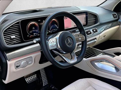 Used 2022 Mercedes-Benz GLS 450 4MATIC image 14