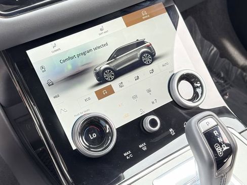 Used 2022 Land Rover Range Rover Evoque R-Dynamic SE AWD/4WD image 6