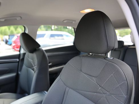 Used 2023 Hyundai Tucson SE AWD/4WD image 19