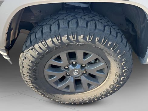 Used 2023 Toyota Tacoma TRD Sport image 35