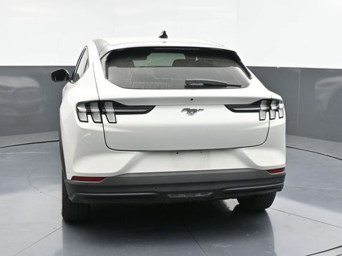 Used 2023 Ford Mustang Mach-E Select image 7