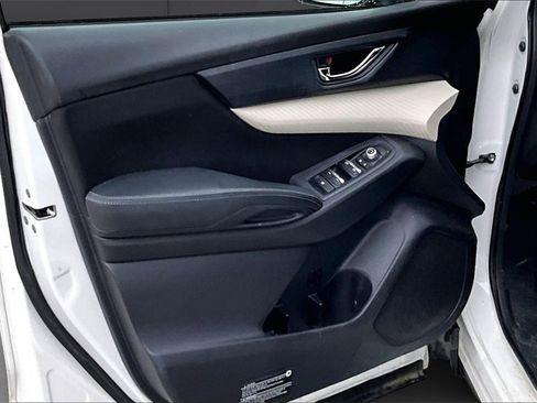 Used 2020 Subaru Ascent Premium w/ Convenience Package image 18