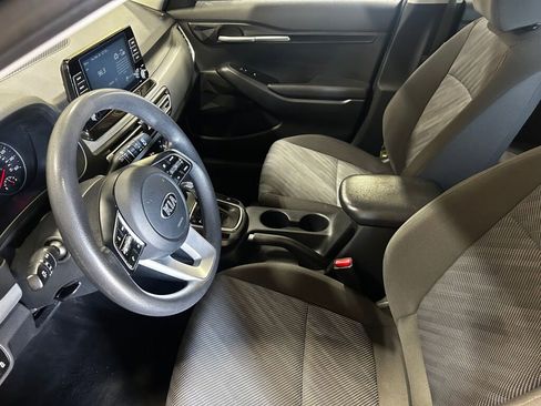 Used 2021 Kia Seltos LX image 5