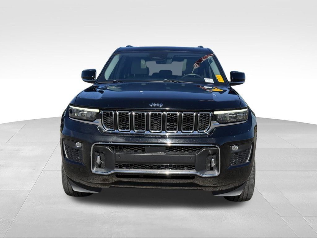 Used 2022 Jeep Grand Cherokee Overland w/ Luxury Tech Group IV RWD image 25