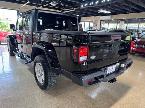 Used 2021 Jeep Gladiator Sport AWD/4WD image 5