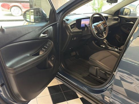 Used 2024 Buick Encore GX Preferred AWD/4WD image 11