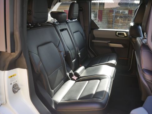 Certified 2022 Ford Bronco Badlands image 31