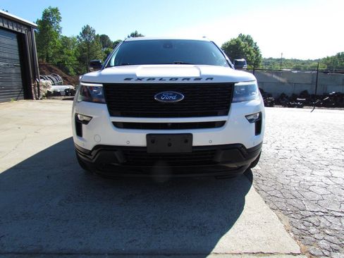 Used 2018 Ford Explorer Sport w/ Equipment Group 401A AWD/4WD image 7