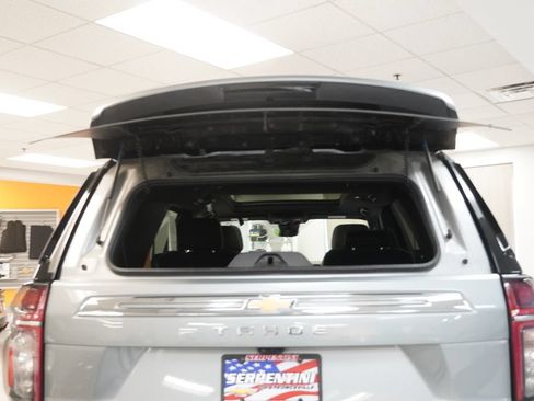 Used 2024 Chevrolet Tahoe Premier w/ Premium Package 2 AWD/4WD image 10