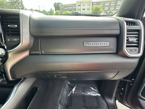 Used 2026 RAM 1500 Laramie AWD/4WD image 28