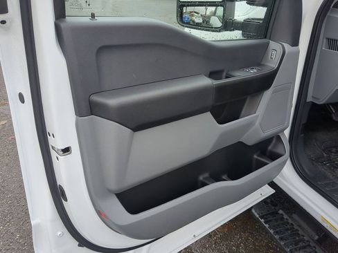 New 2024 Ford F550 4x4 Regular Cab Super Duty image 9