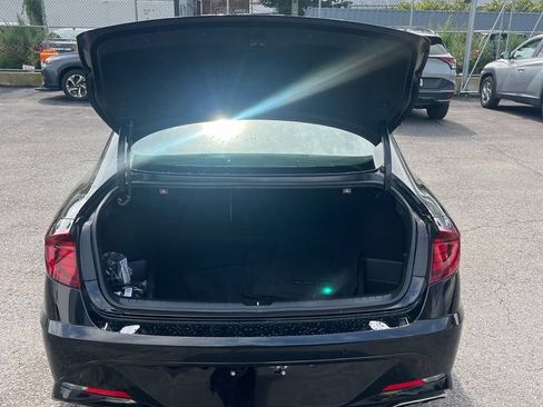 Used 2023 Hyundai Sonata Limited w/ Preferred Accessory Package FWD image 5