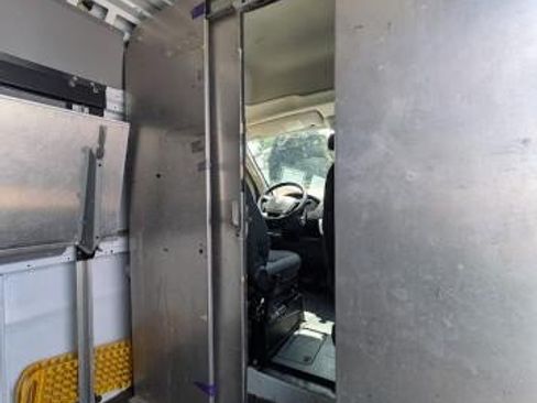 Used 2018 RAM ProMaster 2500 FWD image 7