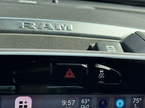 New 2026 RAM 2500 Laramie AWD/4WD image 19