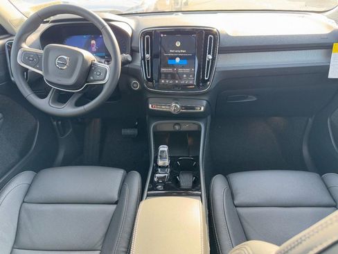 New 2026 Volvo XC40 B5 Plus w/ Protection Package Premier image 6