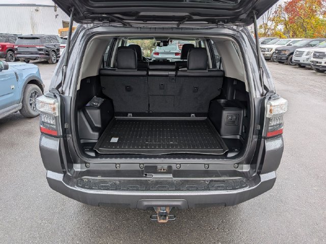 Used 2023 Toyota 4Runner SR5 Premium w/ Moonroof Package AWD/4WD image 19