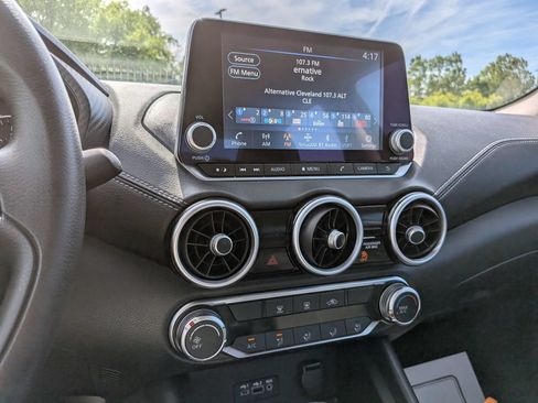Certified 2023 Nissan Sentra SV FWD image 21
