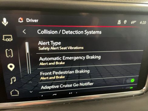 Used 2024 GMC Yukon XL Denali AWD/4WD image 14