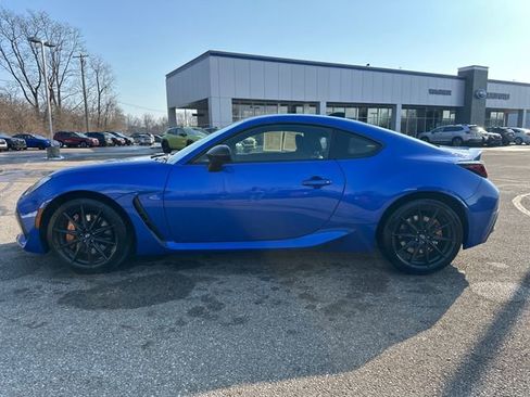 Used 2025 Subaru BRZ tS w/ Popular Package 2 image 4