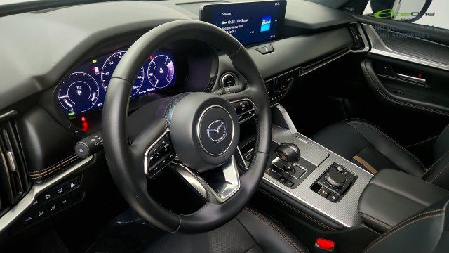 Used 2025 MAZDA CX-70 Plug-In Hybrid w/ Premium Plus AWD/4WD image 47