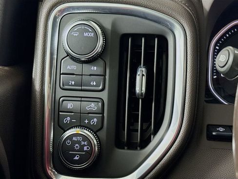 Used 2023 GMC Sierra 3500 Denali w/ Denali Ultimate Package image 8