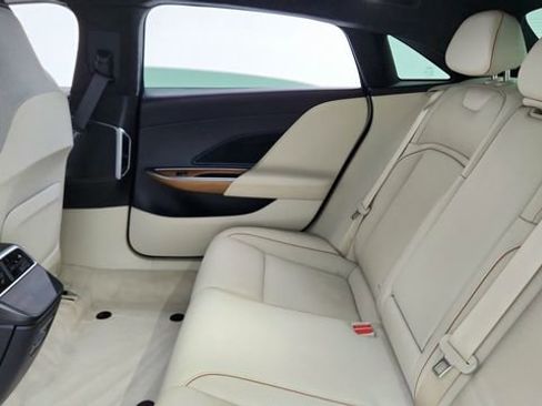 Used 2024 Lucid Air Touring image 28
