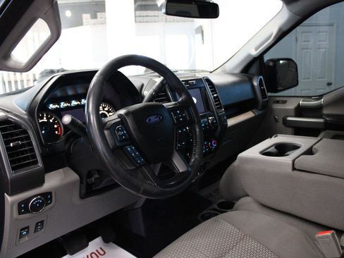Used 2018 Ford F150 XLT w/ Equipment Group 302A Luxury AWD/4WD image 9