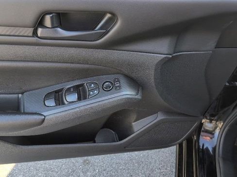 Used 2023 Nissan Altima 2.5 S image 17