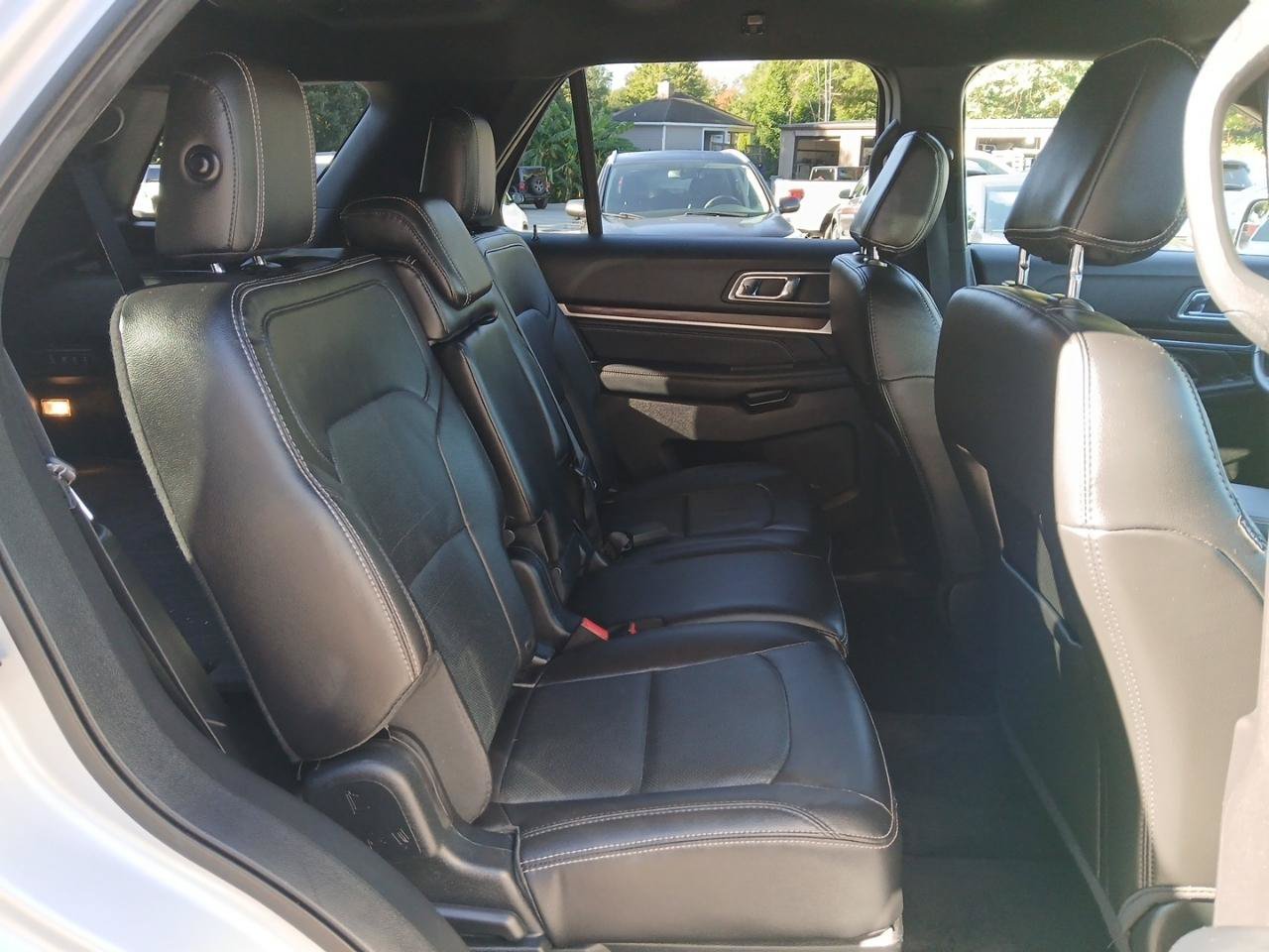 Used 2018 Ford Explorer Limited FWD image 15