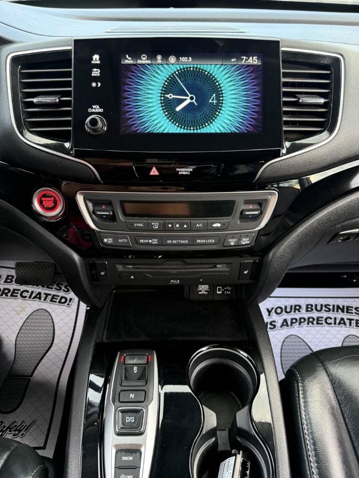 Used 2019 Honda Pilot Touring image 17
