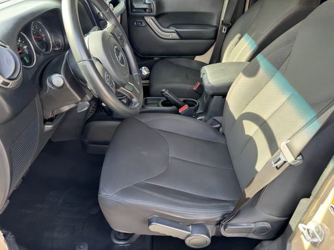 Used 2016 Jeep Wrangler Unlimited Sport w/ Quick Order Package 23S image 15